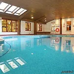 Elstead Hotel 