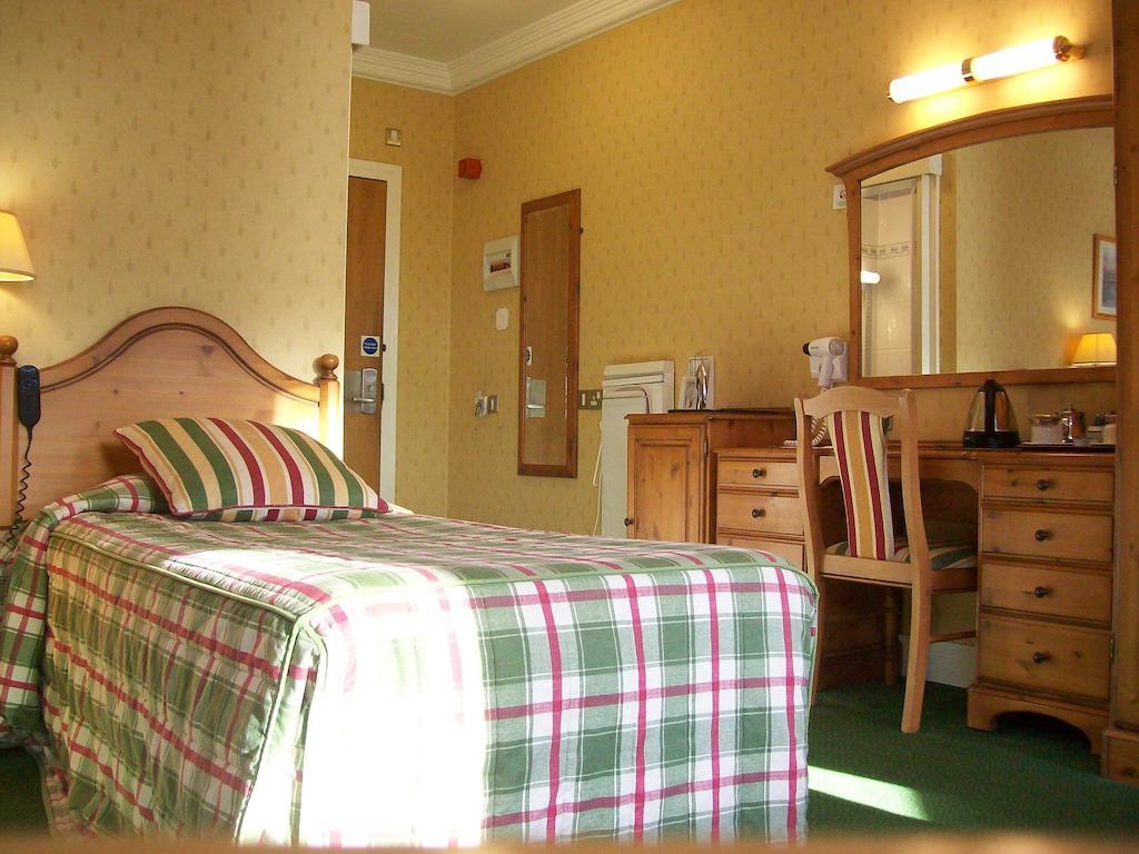 Отель Elstead 3*